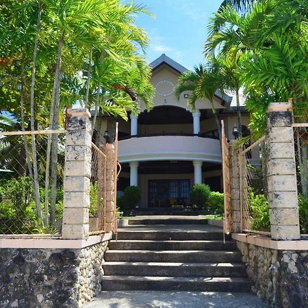 Private Beachfront Accommodation With Ocean View And Direct Reef Access Moalboal Buitenkant foto